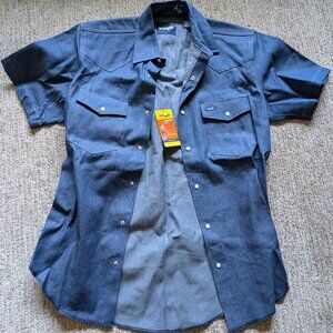 Wrangler Cowboy Cut denim Pearl Snap Short Sleeve Western Button Down